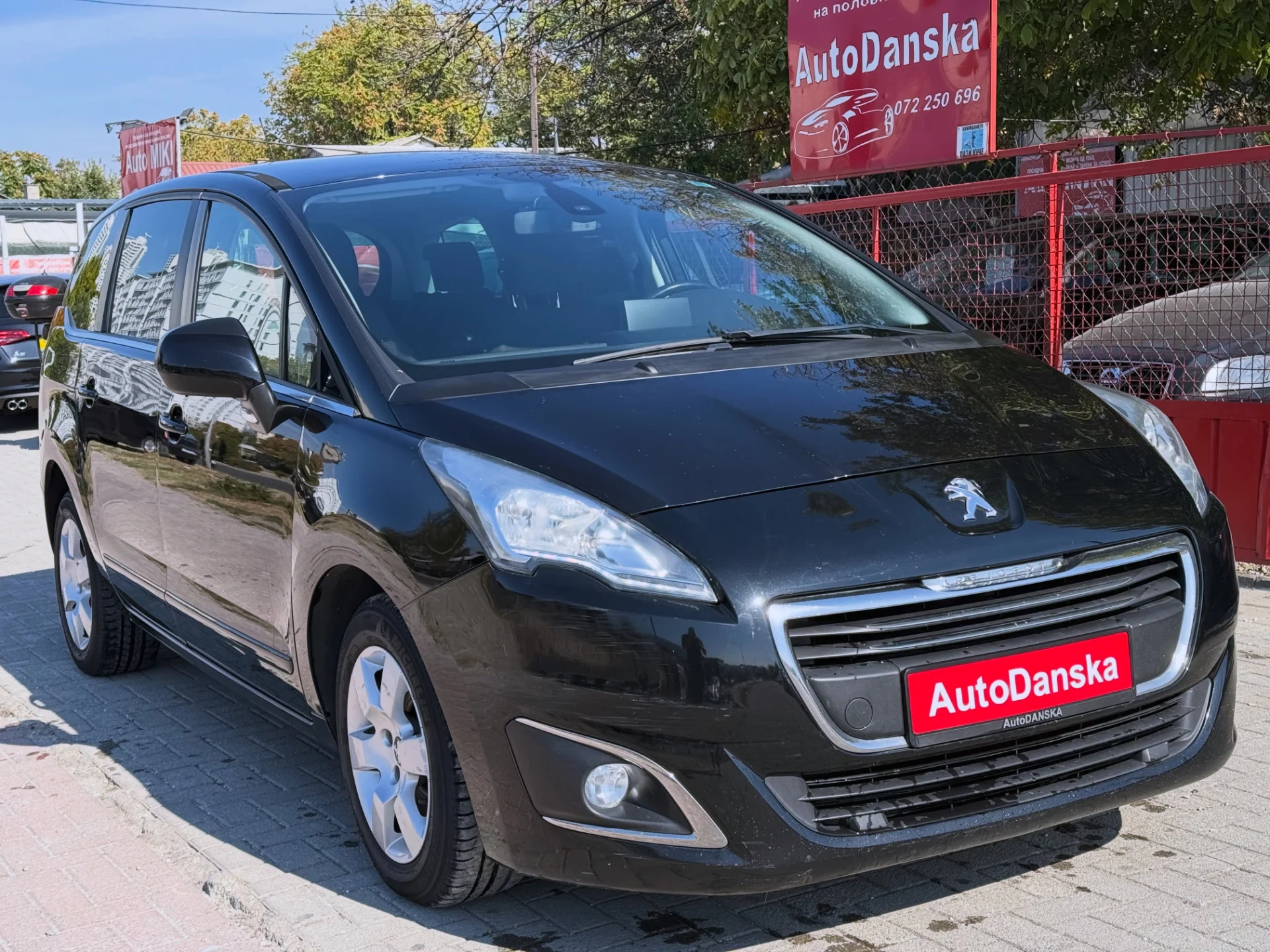 Peugeot 5008
